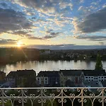 아파트 -residenz Josephine- Atemberaubender Rheinblick Bis Zum Deutschen Eck *