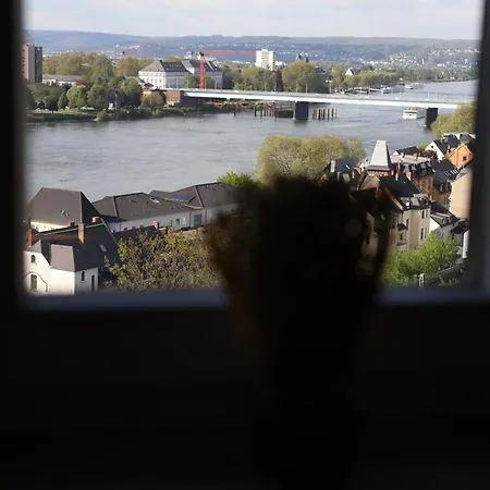 아파트 -residenz Josephine- Atemberaubender Rheinblick Bis Zum Deutschen Eck *